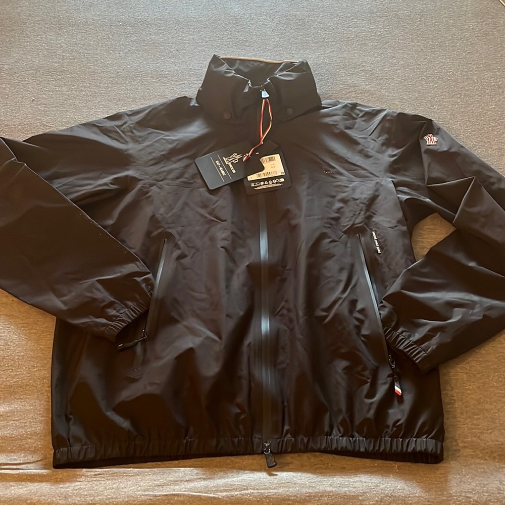 Moncler rain ☔️ jacket 🧥 (optional hood)